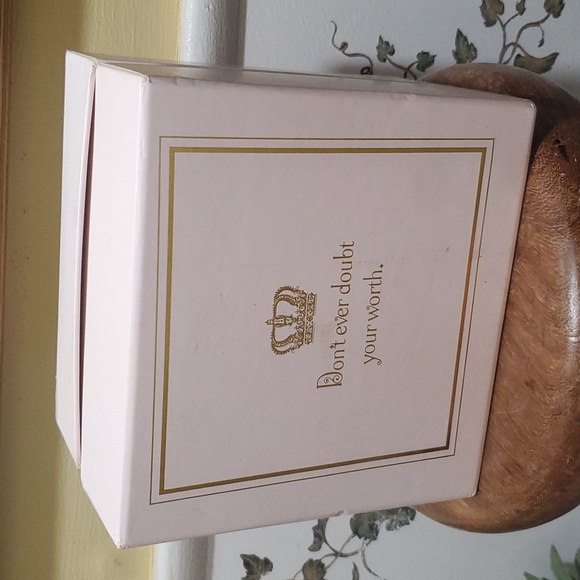 Don't Ever Doubt Your Worth Pink Quoted Ceramic Cup With Silver Spoon - Picture 7 of 8